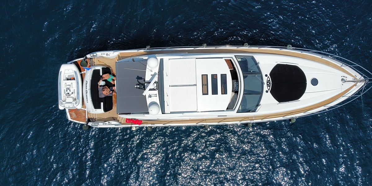 Аренда яхты Sunseeker 72 Predator во Франции- Nera Oceano